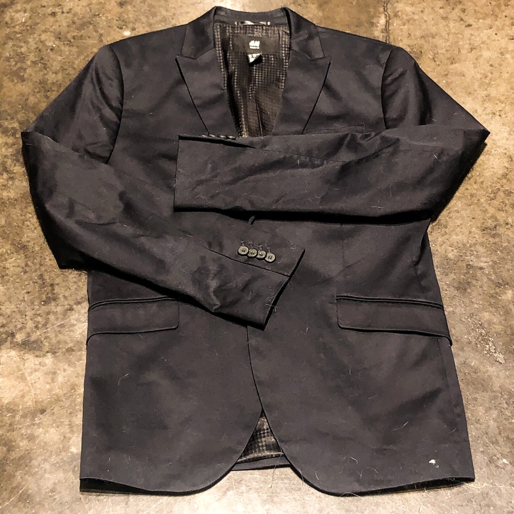 Men’s black blazer